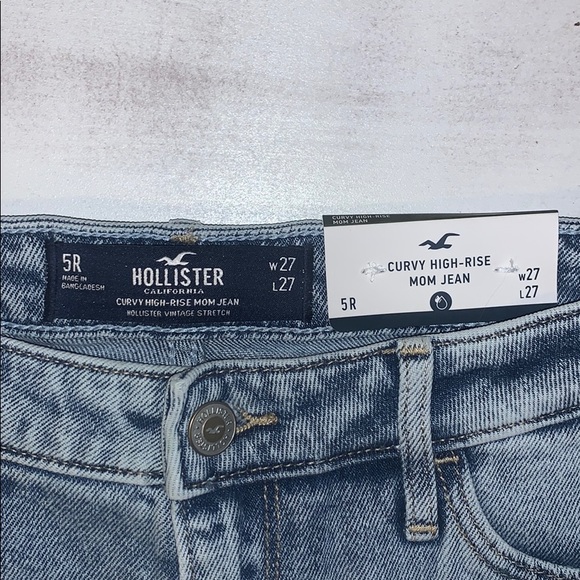 Curvy High-Rise Mom Jean - Picture 3 of 4